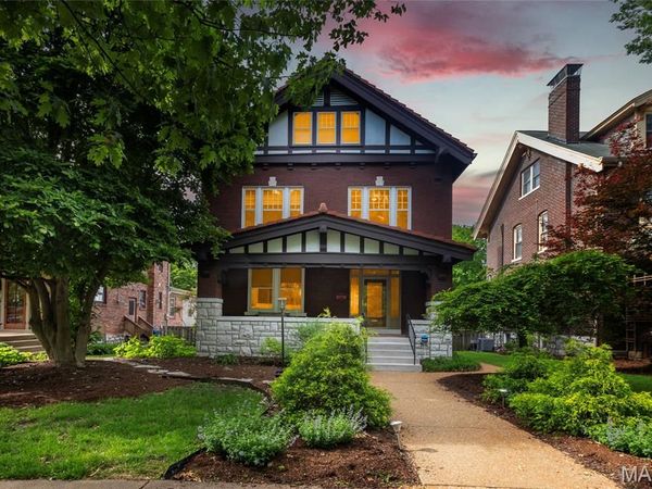 6922 Kingsbury Boulevard, University City, MO 63130