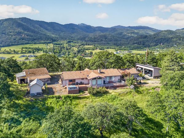 5245 Pioneer, Medford, OR 97501