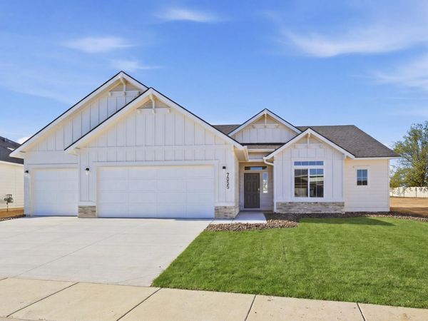 7055 E Marble Springs Dr, Nampa, ID 83687