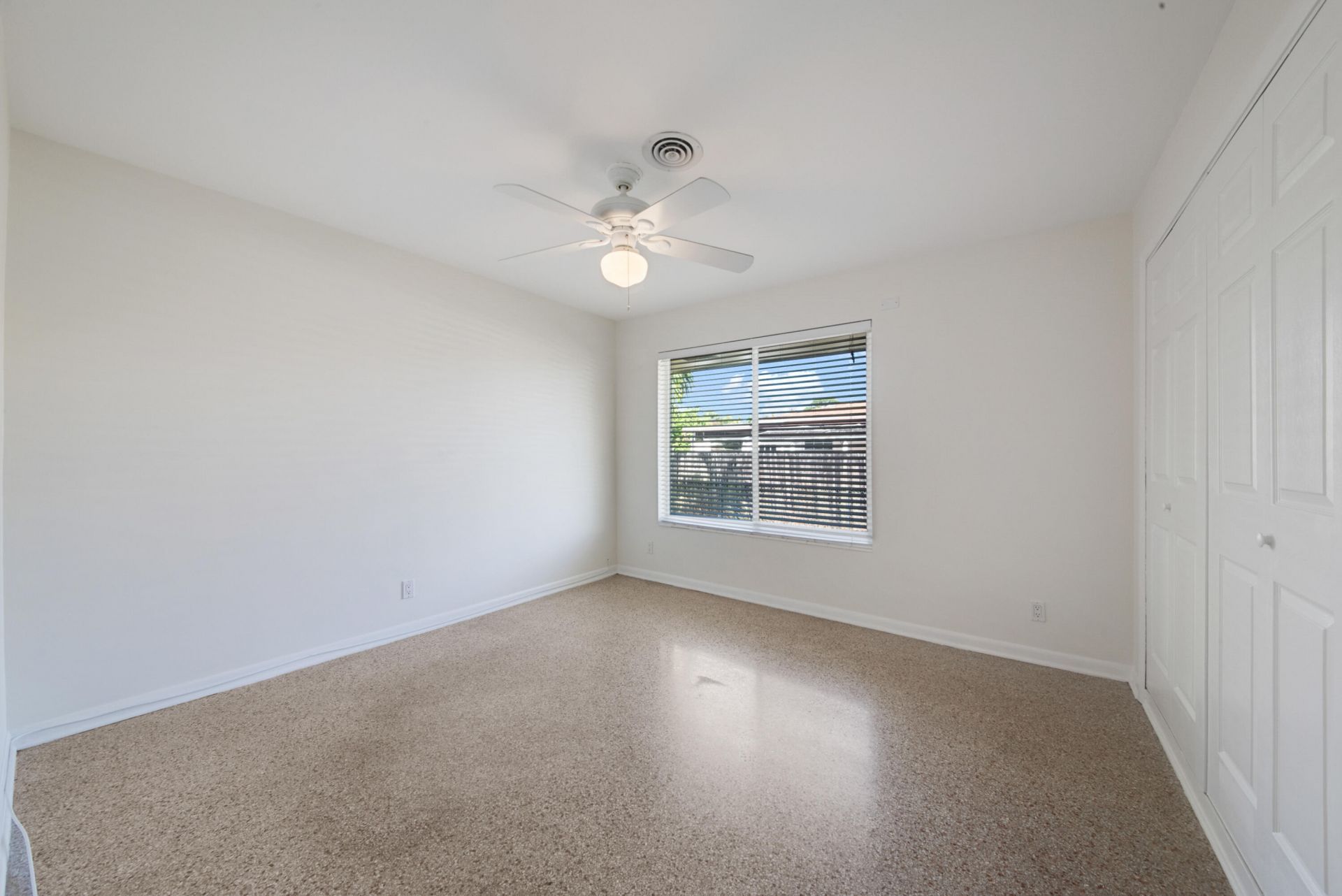 2022 Collier Avenue, Lake Worth, FL 33461 Photo