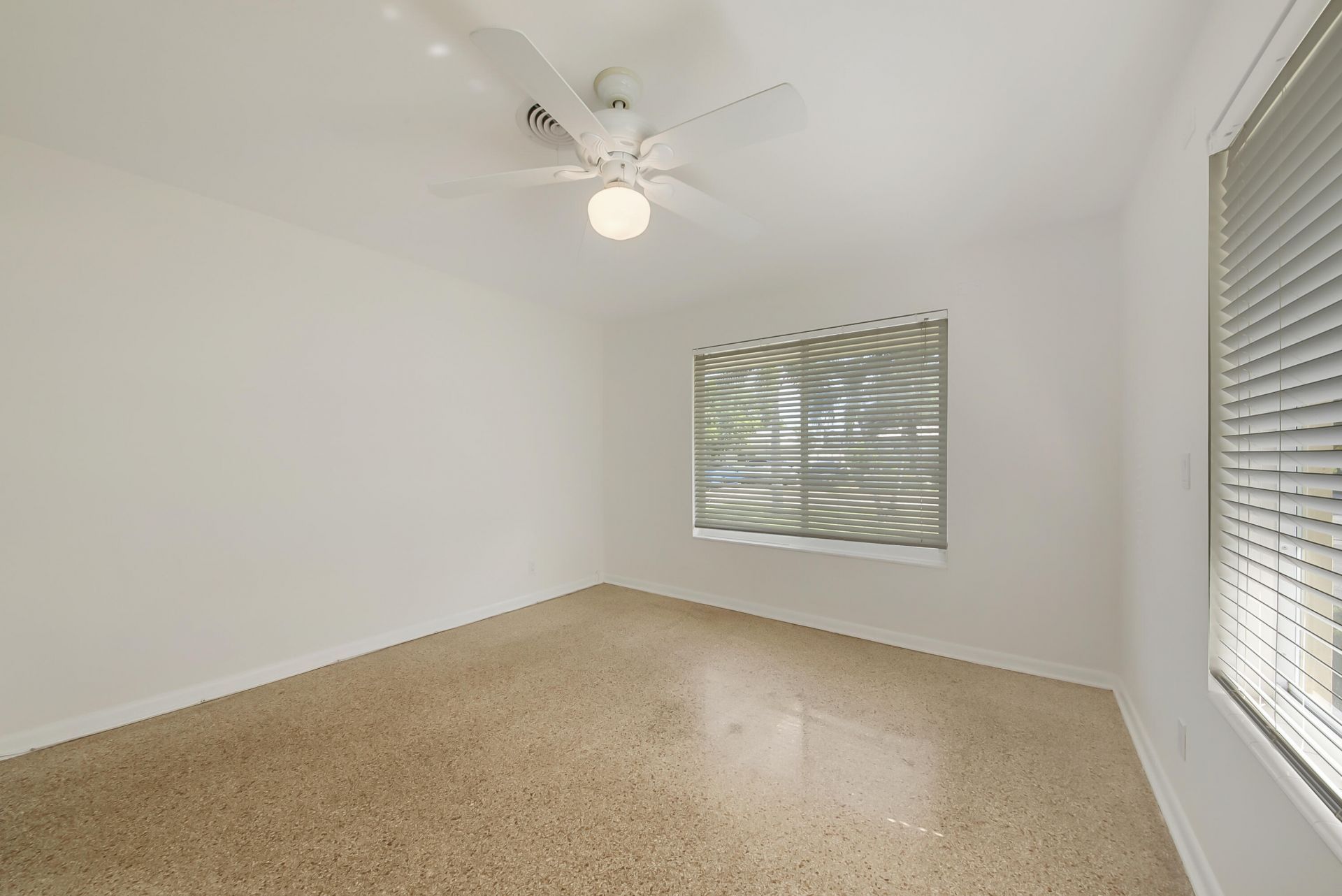 2022 Collier Avenue, Lake Worth, FL 33461 Photo