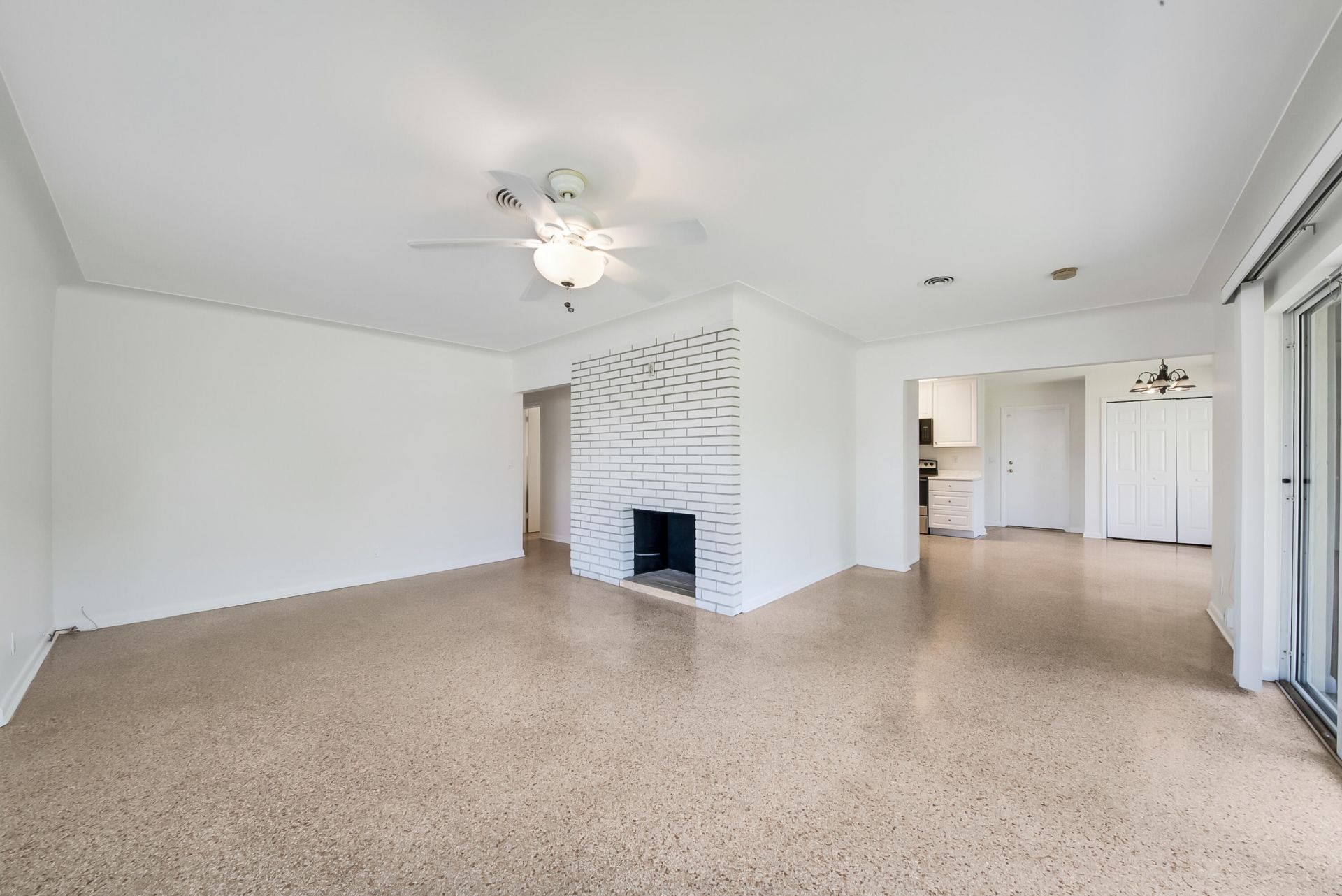2022 Collier Avenue, Lake Worth, FL 33461 Photo