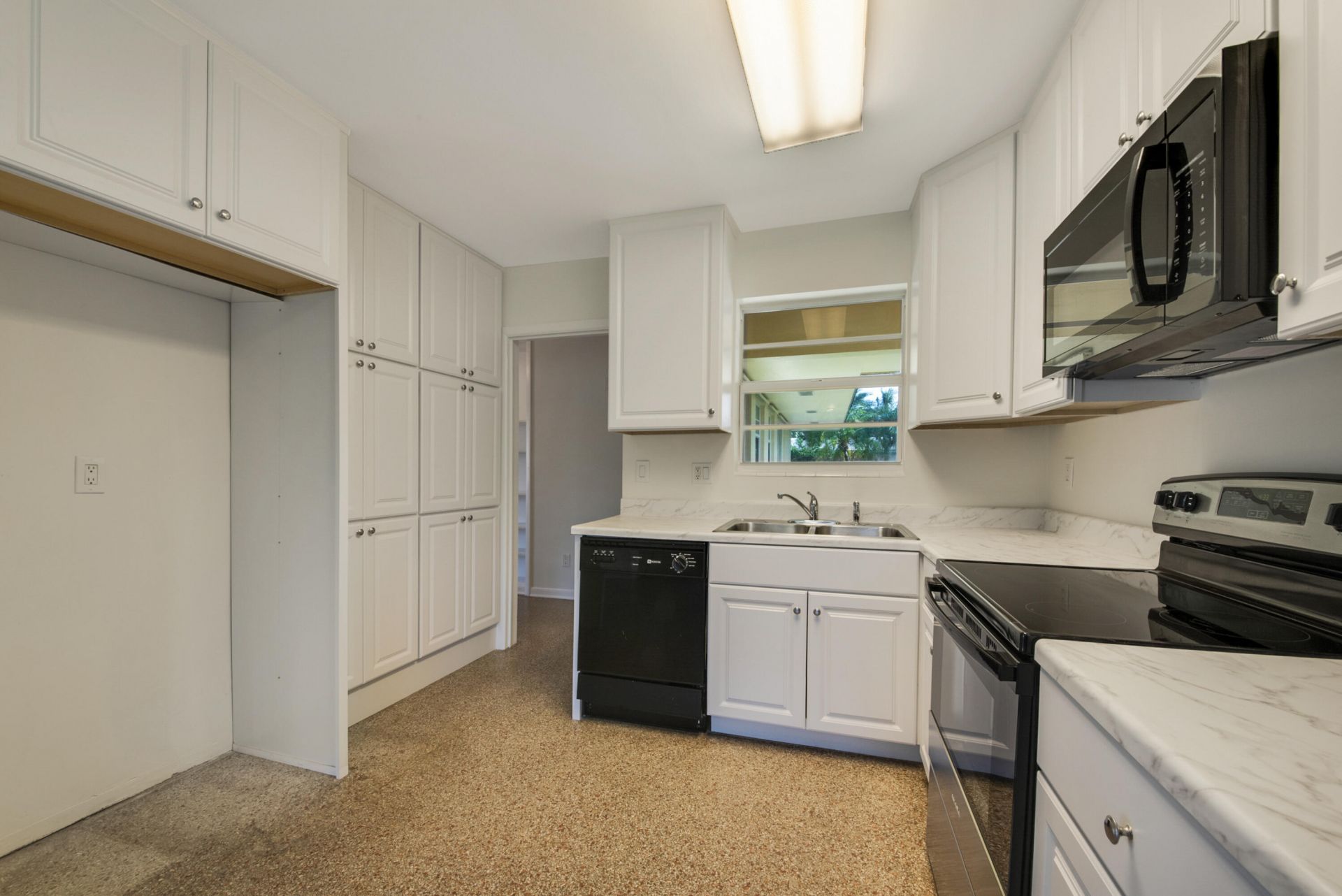 2022 Collier Avenue, Lake Worth, FL 33461 Photo