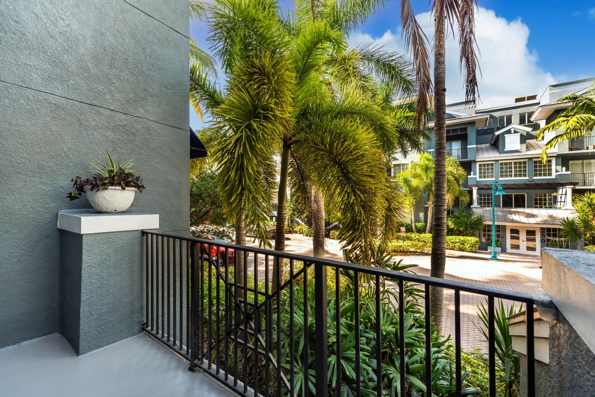 255 NE 3rd Avenue, Unit 2212, Delray Beach, FL 33444 Photo
