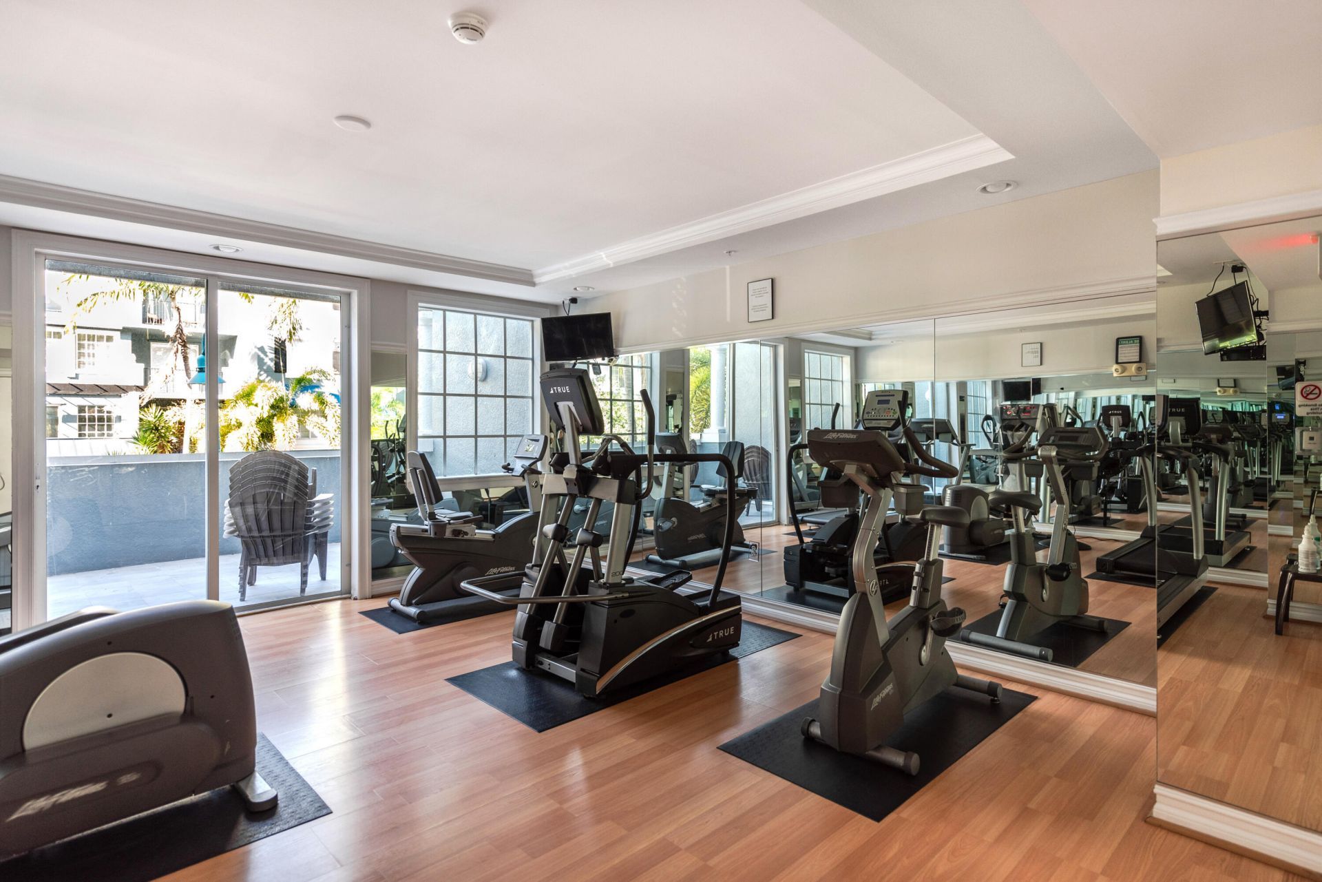255 NE 3rd Avenue, Unit 2212, Delray Beach, FL 33444 Photo