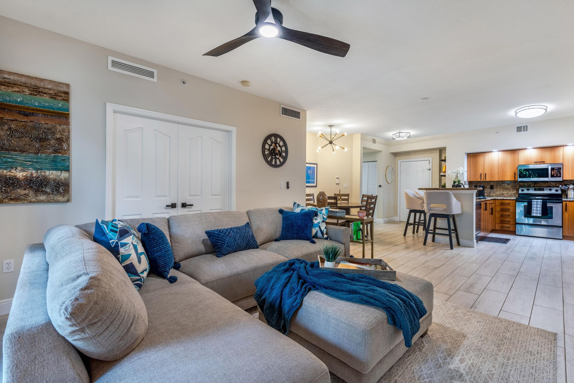255 NE 3rd Avenue, Unit 2212, Delray Beach, FL 33444 Photo