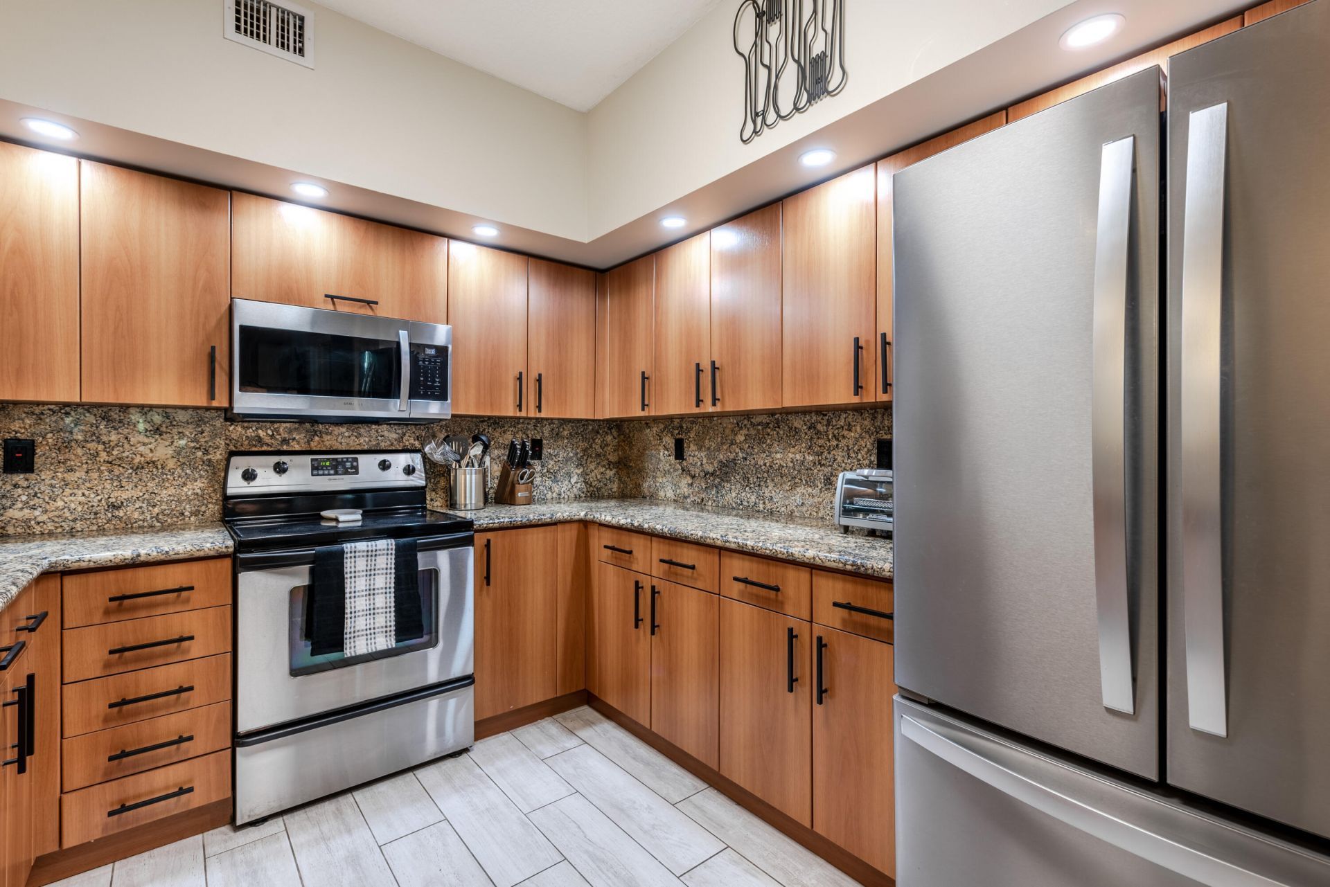 255 NE 3rd Avenue, Unit 2212, Delray Beach, FL 33444 Photo