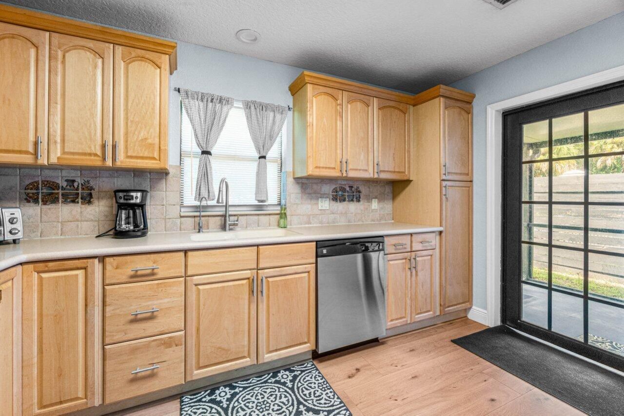 3303 Custer Avenue, Wellington, FL 33467 Photo