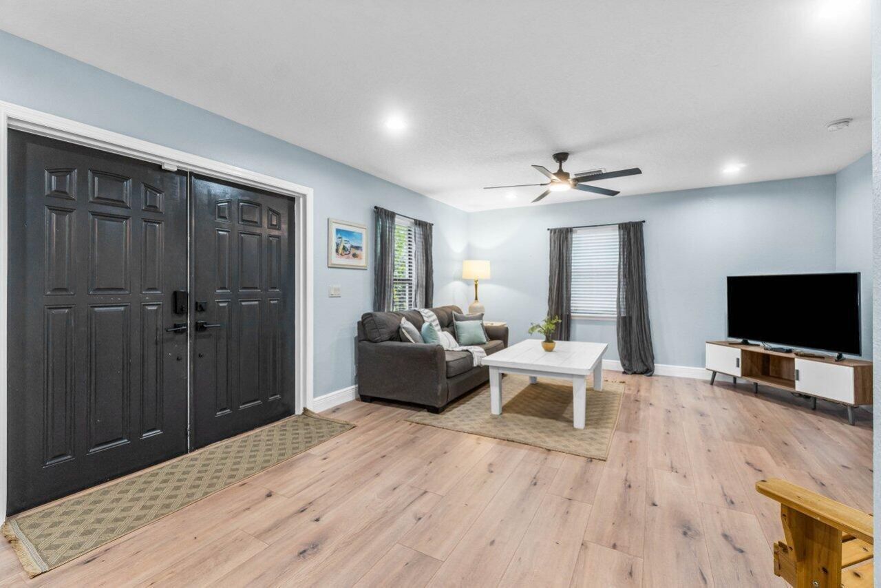 3303 Custer Avenue, Wellington, FL 33467 Photo