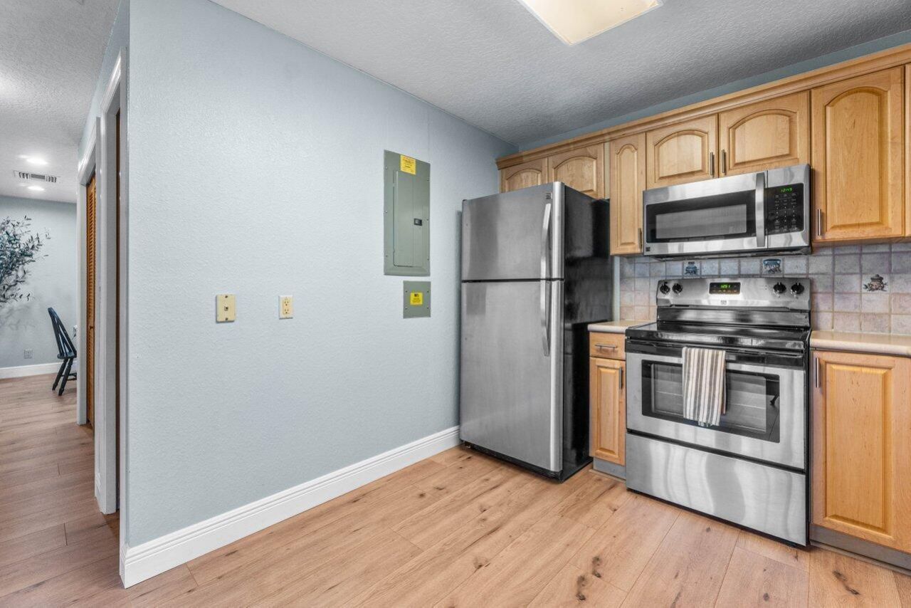 3303 Custer Avenue, Wellington, FL 33467 Photo