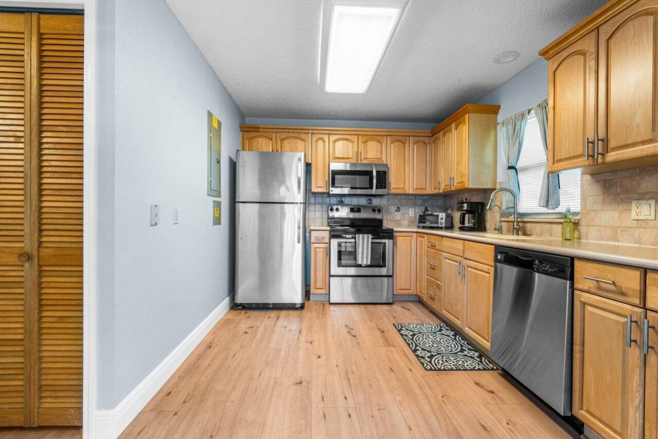 3303 Custer Avenue, Wellington, FL 33467 Photo
