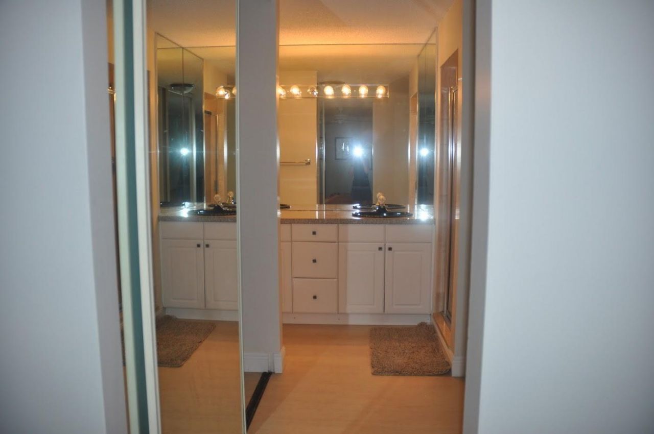 223 2nd Lane, Palm Beach Gardens, FL 33418 Photo