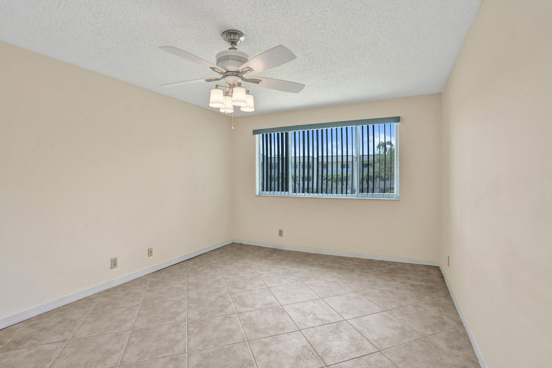 7243 S Devon Drive, Tamarac, FL 33321 Photo