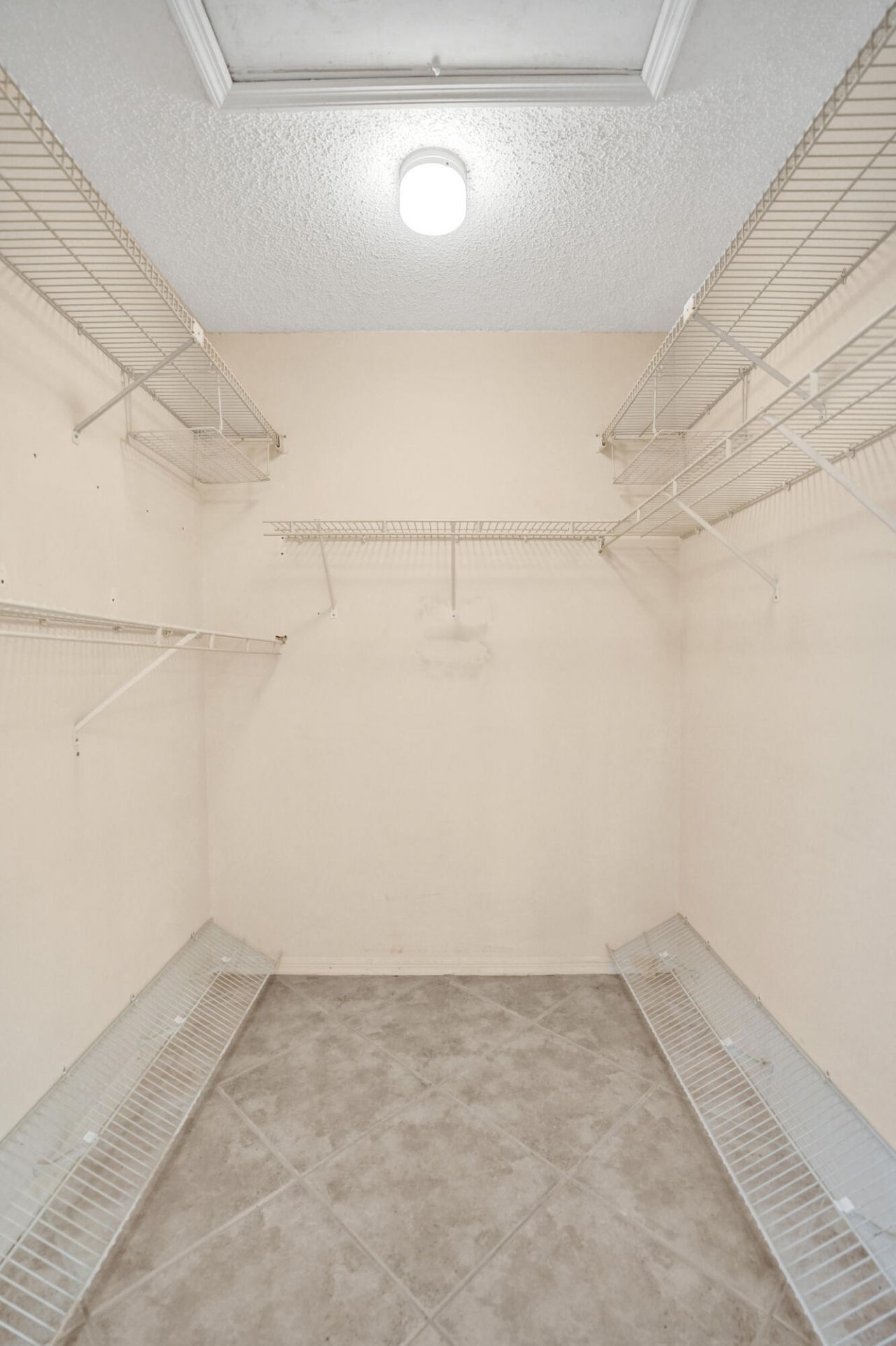 7243 S Devon Drive, Tamarac, FL 33321 Photo