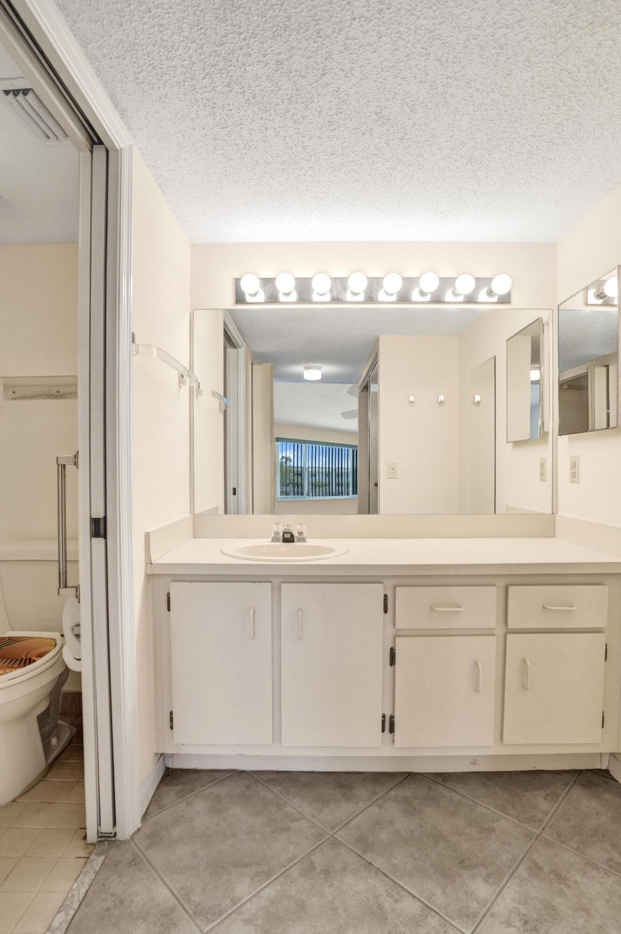 7243 S Devon Drive, Tamarac, FL 33321 Photo