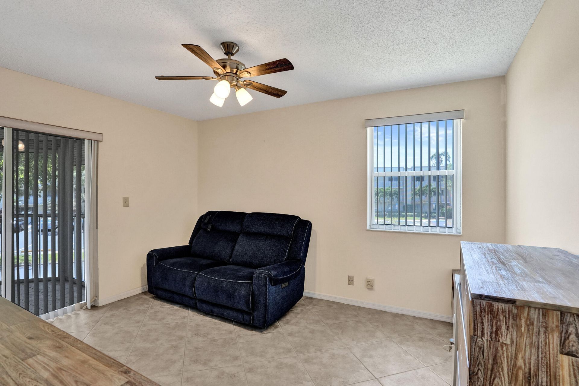 7243 S Devon Drive, Tamarac, FL 33321 Photo