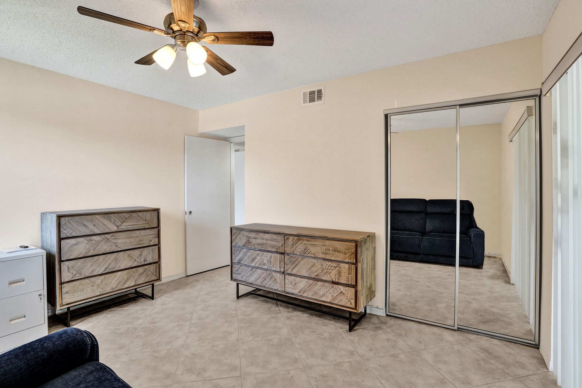 7243 S Devon Drive, Tamarac, FL 33321 Photo