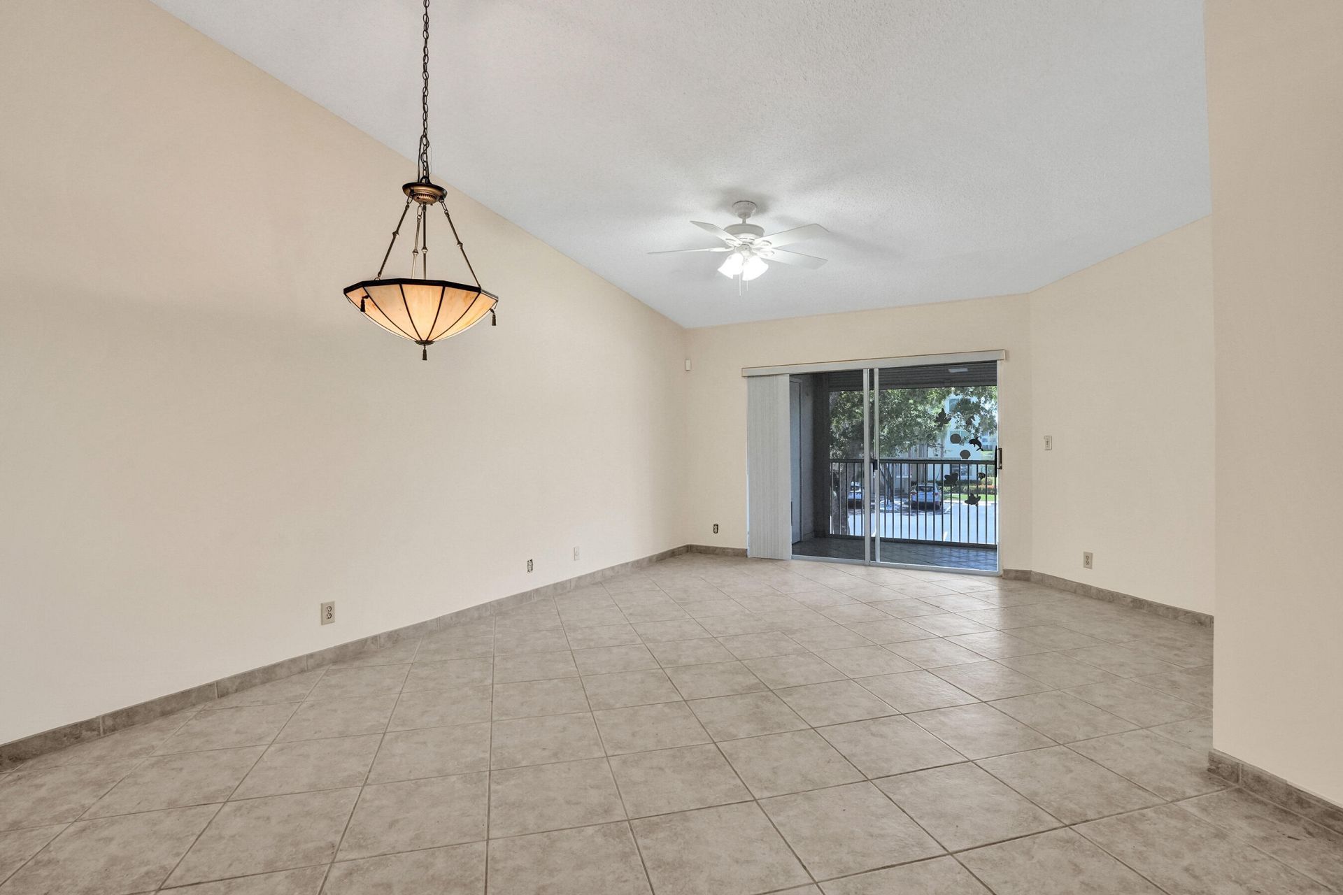 7243 S Devon Drive, Tamarac, FL 33321 Photo