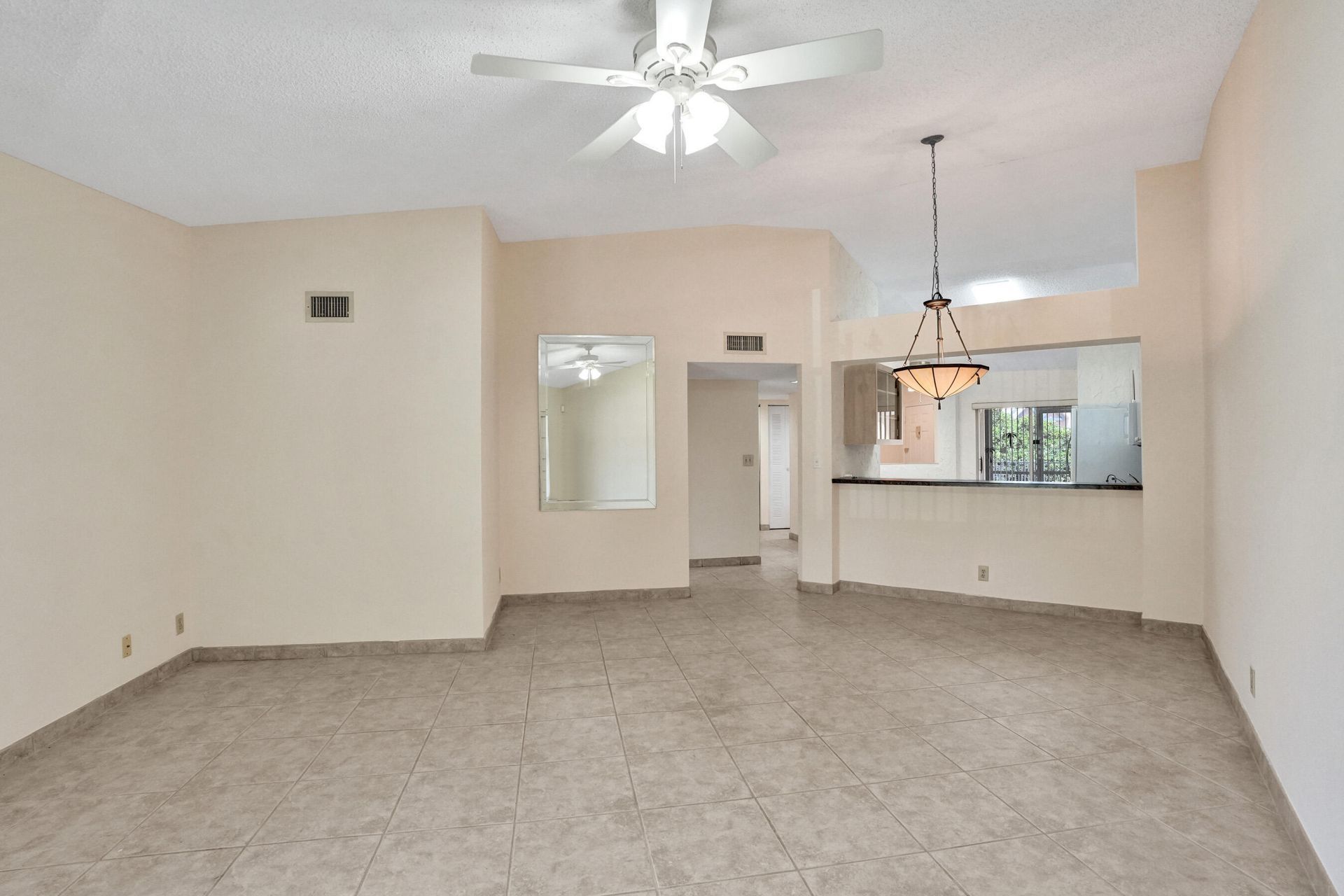 7243 S Devon Drive, Tamarac, FL 33321 Photo