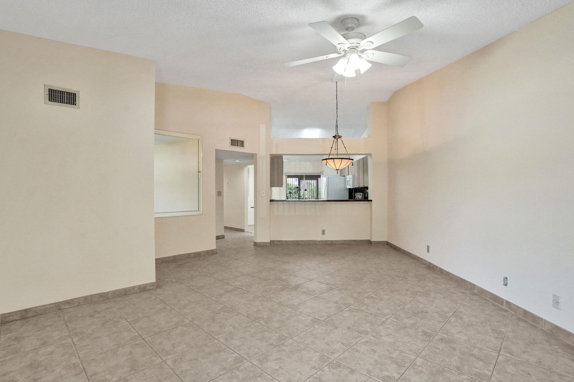 7243 S Devon Drive, Tamarac, FL 33321 Photo
