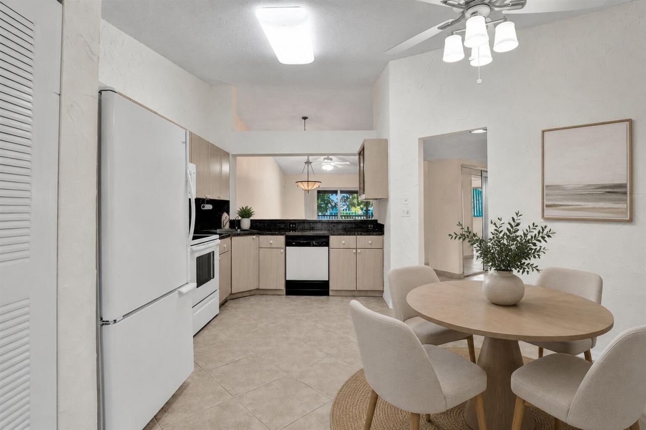 7243 S Devon Drive, Tamarac, FL 33321 Photo