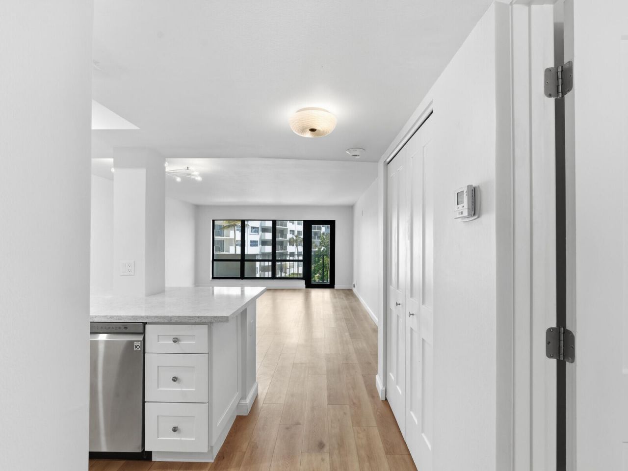 5000 N Ocean Boulevard, Unit 306, Lauderdale by the Sea, FL 33308 Photo