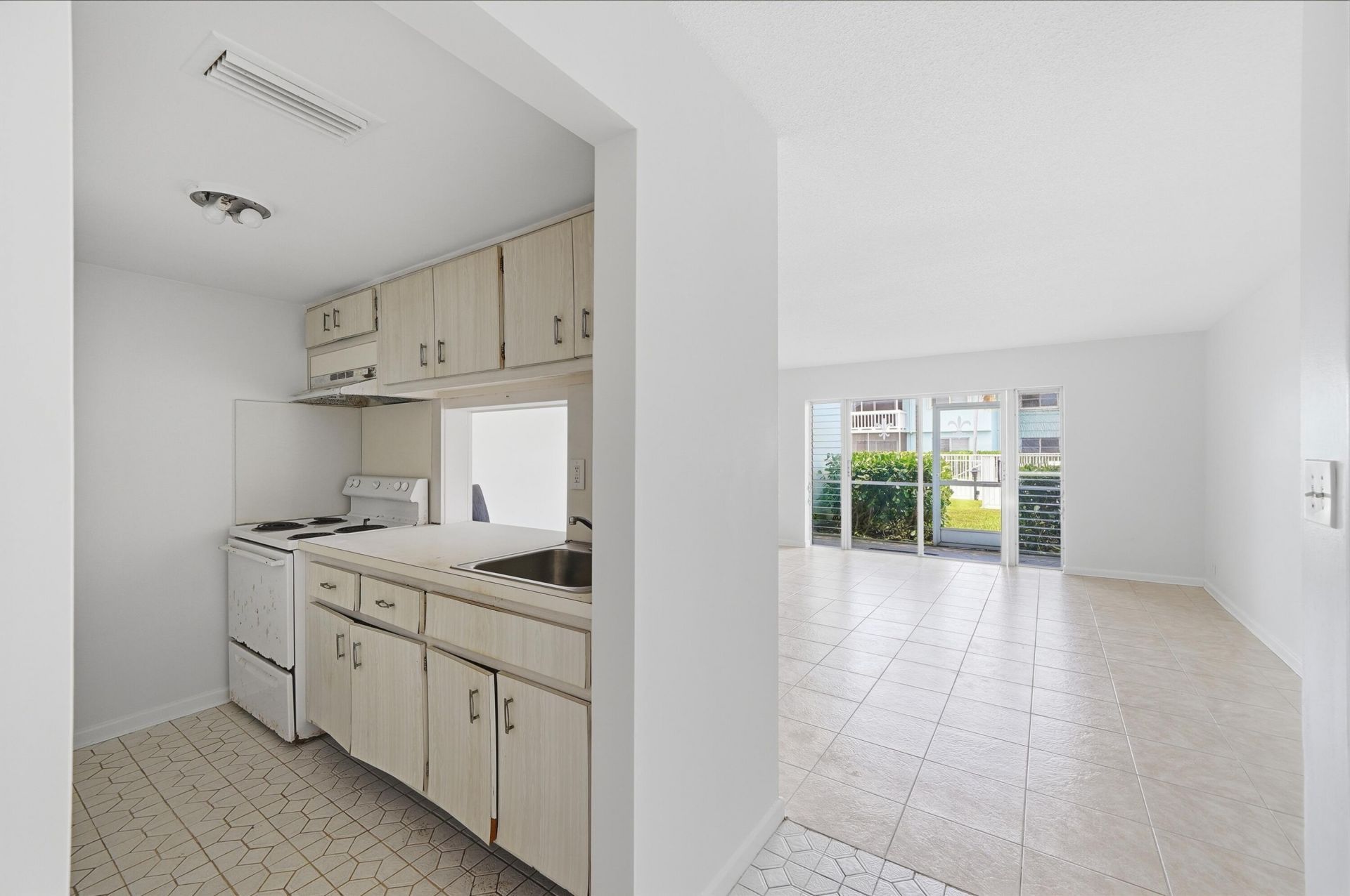 322 N Federal Highway, Unit 139, Deerfield Beach, FL 33441 Photo