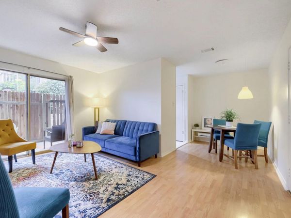 6903 Deatonhill DR, Unit 20, Austin, TX 78745