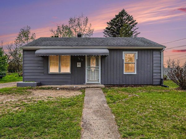 1515 Dean Drive, Albion, MI 49224