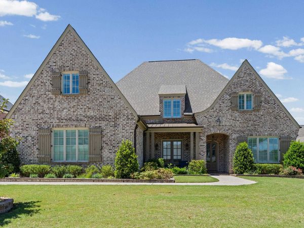 1605 PAINTED HORSE PASS, Collierville, TN 38017
