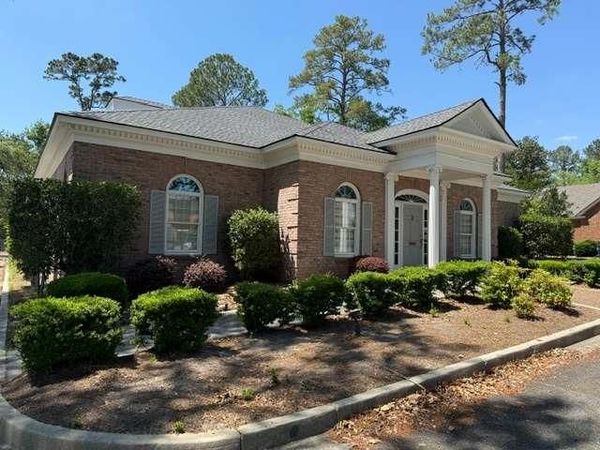 2718 N Oak Street , Valdosta, GA 31602
