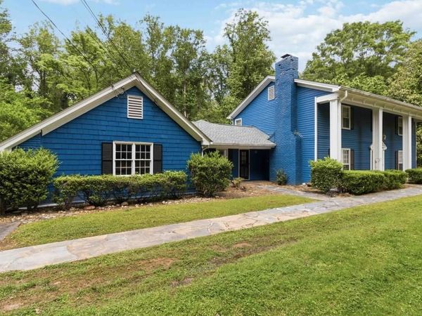 1840 Spalding Drive, Sandy Springs, GA 30350