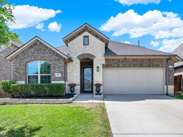 917 Llano Falls Drive, McKinney, TX 75071