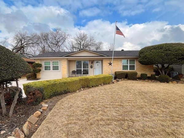 905 Miranda Drive , Mesquite, TX 75149