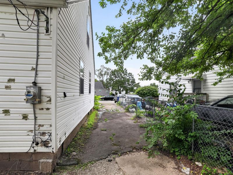 2579 Lexington Avenue, Columbus, OH 43211 Photo 9