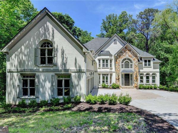 545 Slane Trace, Roswell, GA 30076
