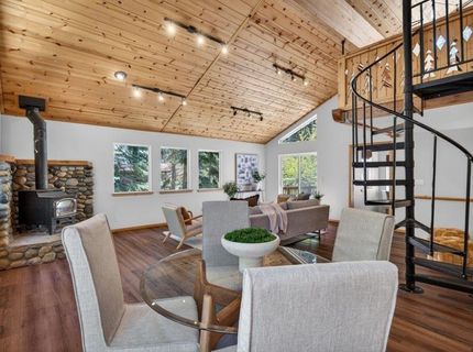 10694 Laurelwood Drive, Truckee, CA 96161 Photo