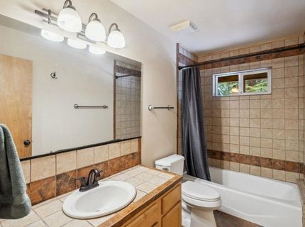 10694 Laurelwood Drive, Truckee, CA 96161 Photo