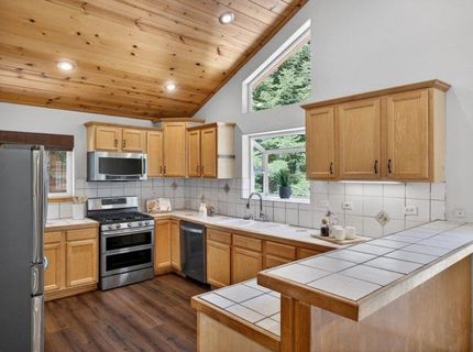 10694 Laurelwood Drive, Truckee, CA 96161 Photo