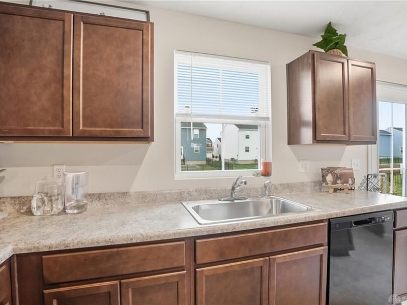 5908 Cresting Drive, Middletown, OH 45042 Photo 13