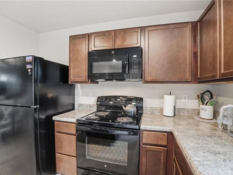 5908 Cresting Drive, Middletown, OH 45042 Photo 14