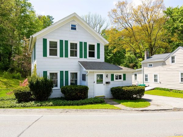 30 E Market Street , Hyde Park, NY 12538