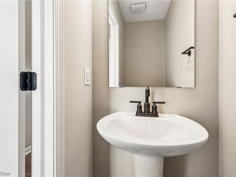 3527 Alder Avenue, Green, OH 44685 Photo 18