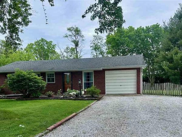 9656 S Kurtz Place, Terre Haute, IN 47802