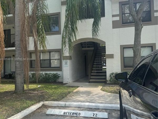 520 S Park Rd , Unit 16-12, Hollywood, FL 33021