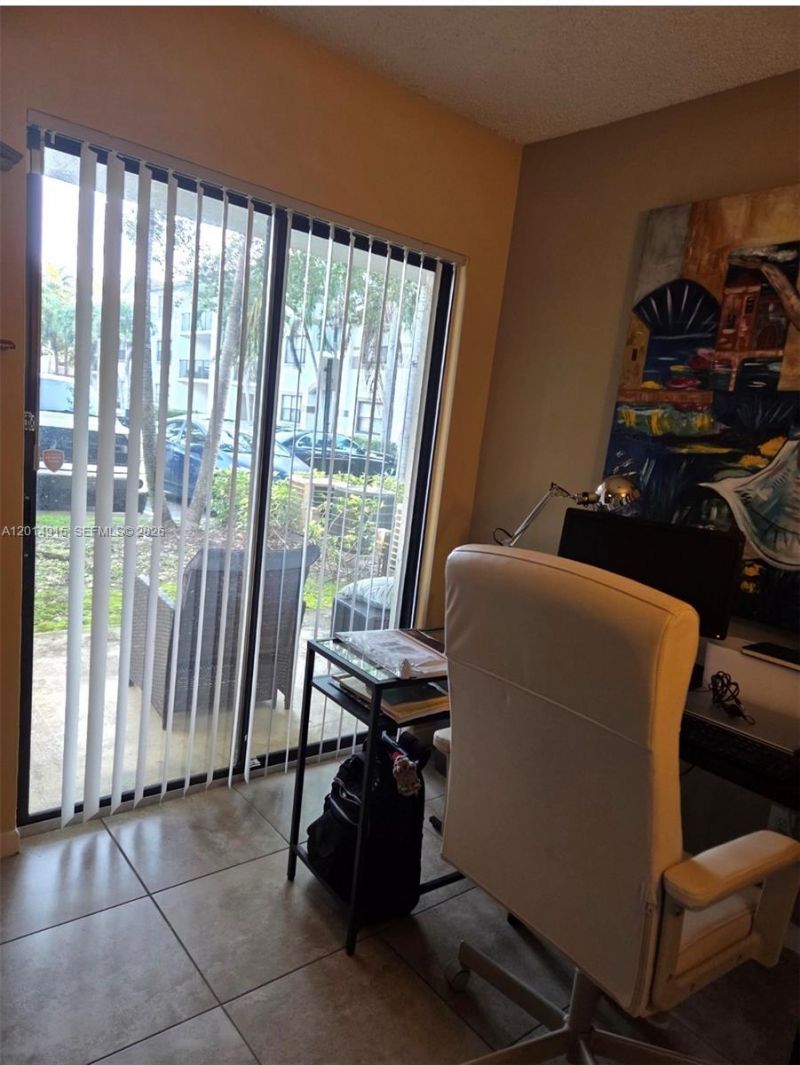 520 S Park Rd, Unit 16-12, Hollywood, FL 33021 Photo