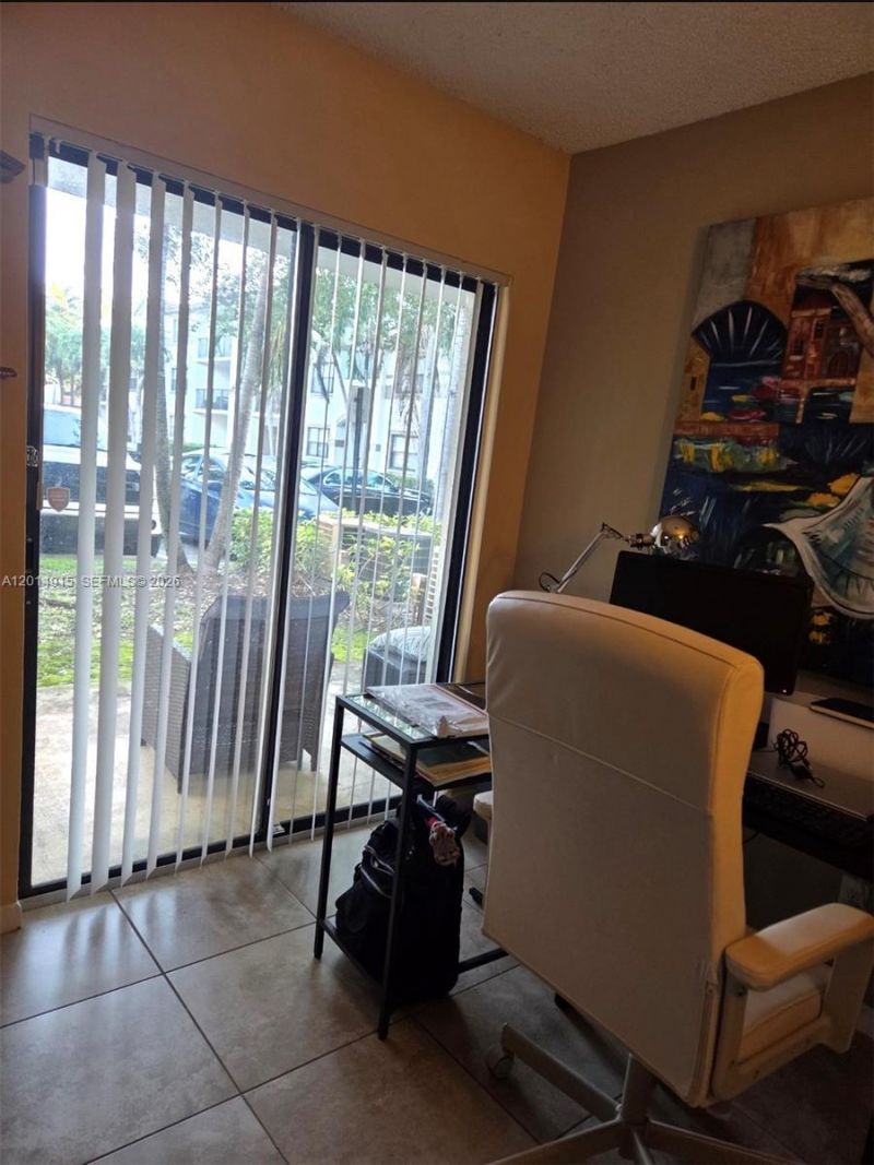 520 S Park Rd, Unit 16-12, Hollywood, FL 33021 Photo