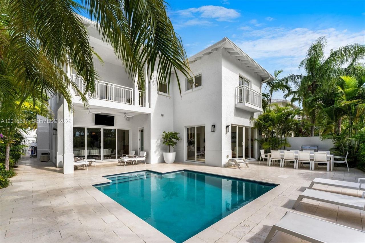 3 Turtle Walk , Key Biscayne, FL 33149 Photo