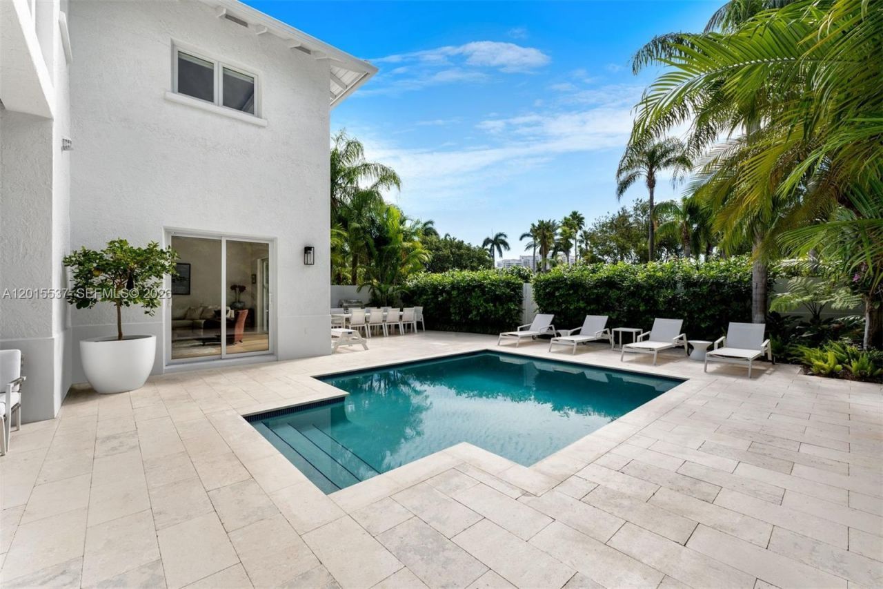 3 Turtle Walk , Key Biscayne, FL 33149 Photo