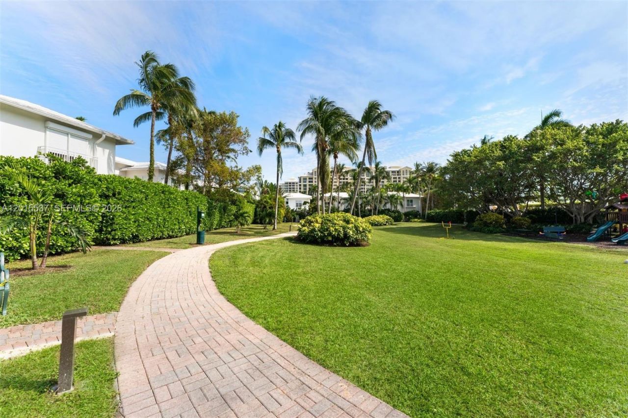 3 Turtle Walk , Key Biscayne, FL 33149 Photo